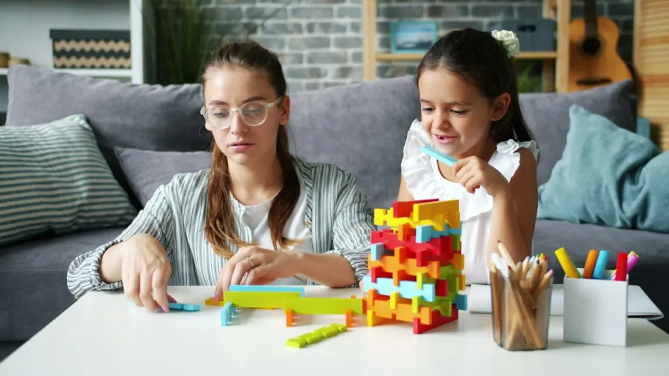Building together at the table